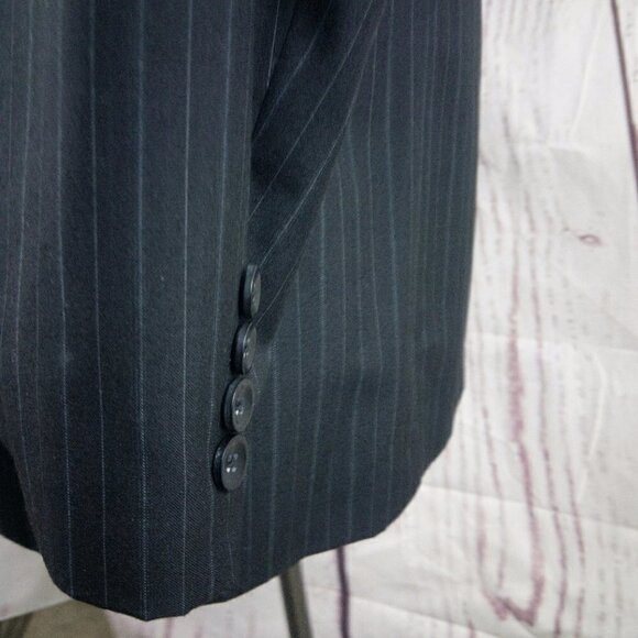 JF. J.Ferrar Modern Fit 46R 3 Button Charcoal Striped 2pc Suit - Picture 6 of 16